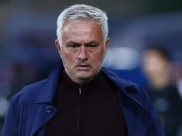 El Real Madrid ha anunciado de manera oficial el fichaje de José Mourinho como entrenador El Real Madrid anuncia a Jose Mourinho como entrenador