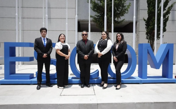 Estudiantes de la Escuela Superior de Cómputo del IPN IPN