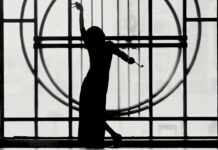 Estreno de Luna de Shanghái, homenaje a medio siglo de danza contemporánea Luna de Shanghái