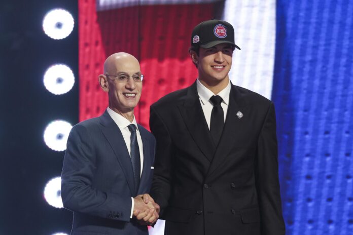 NBA Draft round one at Barclays Center Mexicano Karim López es elegido en la primera ronda del Draft NBA 2026