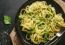 Receta fácil de pasta al pesto Receta fácil de pasta al pesto