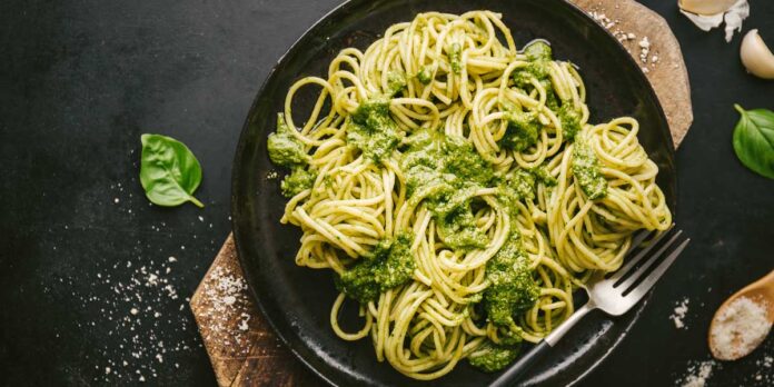 Receta fácil de pasta al pesto Receta fácil de pasta al pesto