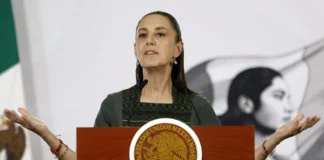 Sheinbaum entrega becas Rita Cetina a más de 57 mil estudiantes en Colima Sheinbaum entrega becas Rita Cetina