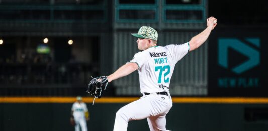 Sultanes vencen a Saraperos y se llevan la serie en el Clásico del Norte de LMB Sultanes vencen a Saraperos y se llevan la serie en el Clásico del Norte de LMB