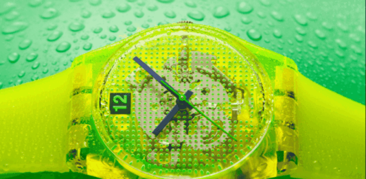 Swatch lanza SMASH IT, una colección llena de color para el verano 2026 Swatch lanza SMASH IT