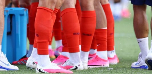 Botines rosas dominan el Mundial 2026: la estrategia de marketing detrás de la tendencia botines rosas mundial 2026