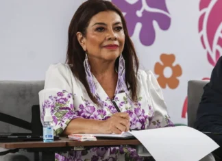 Clara Brugada reconoce a trabajadores del Gobierno capitalino por operativo durante la inauguración del Mundial 2026 clara brugada mundial