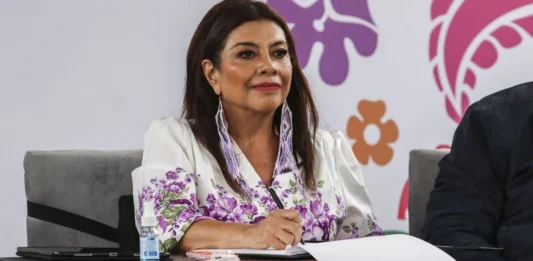 Clara Brugada reconoce a trabajadores del Gobierno capitalino por operativo durante la inauguración del Mundial 2026 clara brugada mundial