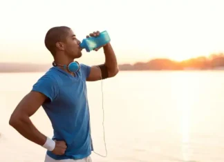 Hidratación diaria: los hábitos wellness que están transformando las rutinas activas consejos de hidratacion