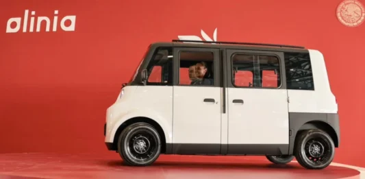 Olinia bajo la lupa: cuestionan contrato otorgado a empresa de telefonía para desarrollar el auto eléctrico mexicano olinia autos