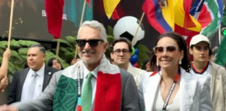 Ricardo Salinas Pliego es abucheado durante la inauguración del Mundial 2026 y responde con besos a los aficionados salinas pliego mundial