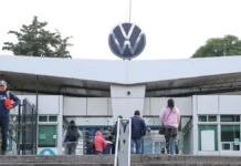 Trabajadores de Volkswagen México advierten que no aceptarán menos de 10% al salario trabajadores volkswagen puebla