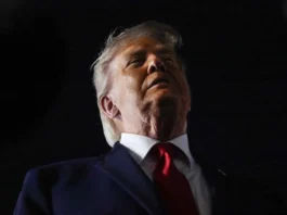 Trump cumple 80 años entre elogios, poder y cuestionamientos sobre su salud trump 80 años