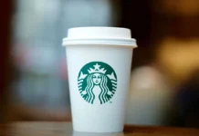 Vasos de café para llevar podrían liberar microplásticos con bebidas calientes vasos