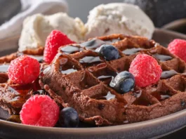 Waffles de chocolate con almendras: receta fácil para un desayuno casero lleno de sabor waffles de chocolate almendras