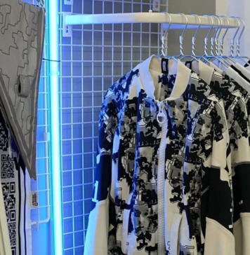 La moda contra la IA: la prenda diseñada para confundir a las cámaras inteligentes