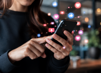 La UE cuestiona el diseño de Facebook e Instagram por su impacto en los usuarios