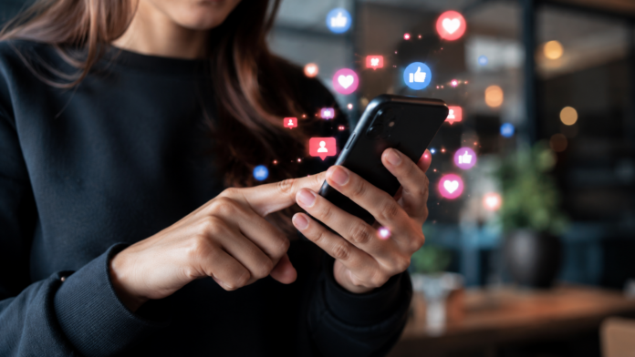La UE cuestiona el diseño de Facebook e Instagram por su impacto en los usuarios