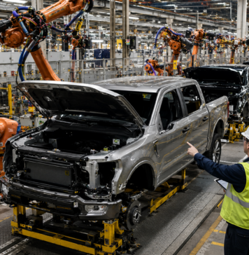 Toyota trasladará parte de su producción de México a Texas con millonaria inversión