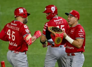 Diablos Rojos conquista su séptimo título consecutivo de la Zona Sur tras vencer a Leones Diablos Rojos conquista su séptimo título consecutivo de la Zona Sur tras vencer a Leones