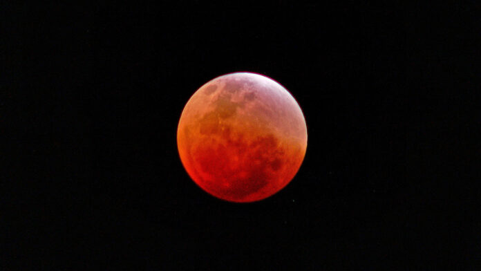 Eclipse parcial de Luna 2026: cuándo será y cómo verlo desde México