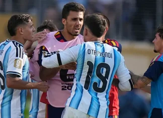 FIFA abre investigación contra Argentina por los incidentes tras la final del Mundial 2026 La FIFA anunció ayer que inició una investigación oficial que podría dejar a figuras de la Selección Argentina fuera de las canchas