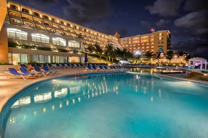 Hotel-Golden-Parnassus Hotel-Golden-Parnassus