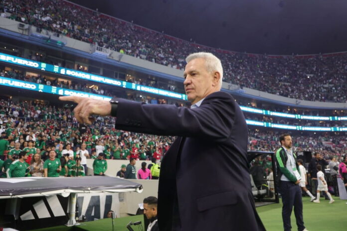 Javier Aguirre deja de ser Director Técnico de México, lo sustituye Rafa Márquez Javier Aguirre deja de ser Director Técnico de México, lo sustituye Rafa Márquez