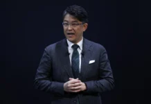 Toyota propone una alianza industrial en Japón ante el avance de los autos eléctricos chinos Toyota