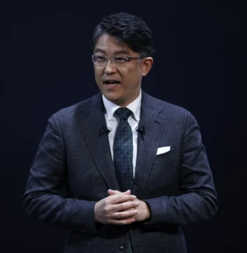Toyota propone una alianza industrial en Japón ante el avance de los autos eléctricos chinos Toyota
