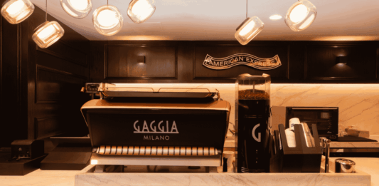 Blue Roast abre en el AICM con café de especialidad y alimentos premium para llevar blue roast