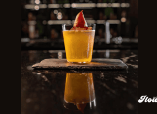 Poached Pear une whisky escocés y coctelería latinoamericana Poached Pear