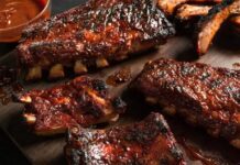 Receta de costillas de puerco en chile pasilla: un guisado casero lleno de sabor Receta de costillas de puerco en chile pasilla: un guisado casero lleno de sabor
