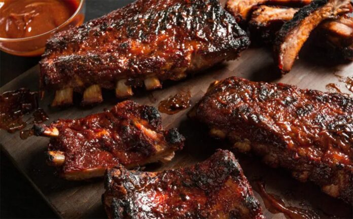 Receta de costillas de puerco en chile pasilla- un guisado casero lleno de sabor Receta de costillas de puerco en chile pasilla: un guisado casero lleno de sabor