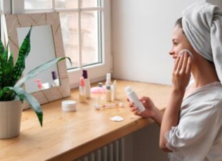 Rutina facial de noche: los pasos esenciales para cuidar tu piel mientras duermes Rutina facial de noche: los pasos esenciales para cuidar tu piel mientras duermes