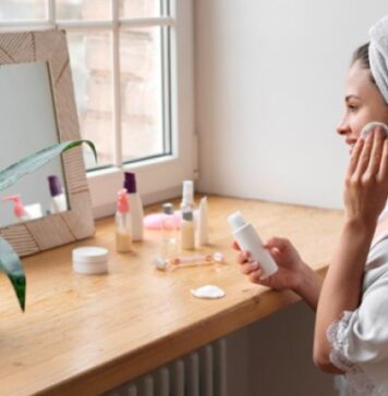 Rutina facial de noche: los pasos esenciales para cuidar tu piel mientras duermes Rutina facial de noche: los pasos esenciales para cuidar tu piel mientras duermes