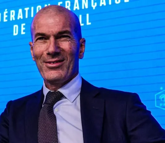 Zinedine Zidane es presentado como nuevo entrenador de la Selección de Francia Zinedine Zidane es presentado como nuevo entrenador de la Selección de Francia