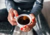 Café y salud cardiovascular: hasta cinco tazas al día serían seguras para la mayoría de los adultos beber cafe