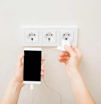 Cinco electrodomésticos que no deberías conectar a un enchufe inteligente y los riesgos que debes conocer enchufes inteligentes