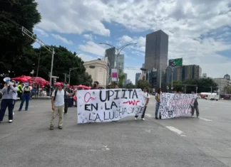 IPN enfrenta nueva protesta: estudiantes marchan a Zacatenco por pliego de 10 puntos IPN