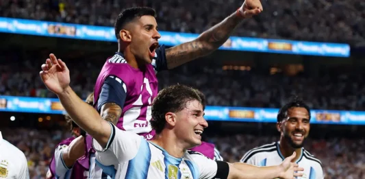 Argentina llega a semifinales entre polémicas del VAR y acusaciones de favoritismo argentina