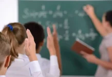 Hacer preguntas en clase mejora el aprendizaje infantil, revela estudio aprendizaje infantil