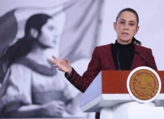 Sheinbaum rechaza el “voto por familia” y lo califica de regresivo y antidemocrático Sheinbaum