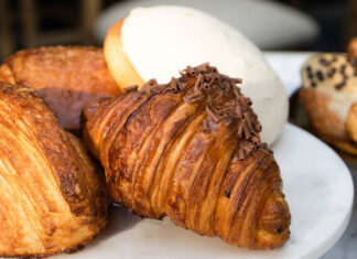 Amand llega a la Roma con un brunch de inspiración francesa entre croissants, desayunos y sobremesas