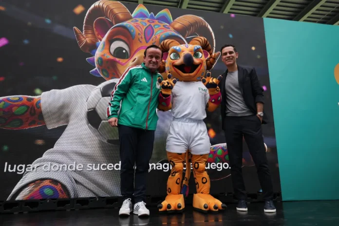 FMF celebra 99 años y presenta a Tlachi, su nueva mascota rumbo al centenario FMF celebra 99 años y presenta a Tlachi, su nueva mascota rumbo al centenario