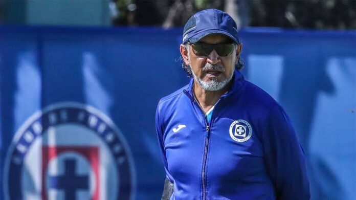 Raúl ‘Potro’ Gutiérrez toma las riendas de Cruz Azul Femenil Raúl ‘Potro’ Gutiérrez toma las riendas de Cruz Azul Femenil