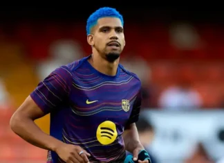Ronald Araujo se despide del Barcelona tras ocho años y Ferran Torres reacciona en medio de rumores sobre el PSG Ronald Araujo