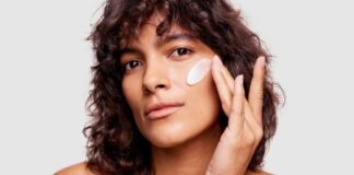 Rutina para reducir las líneas de expresión: qué ingredientes usar y en qué orden Rutina para reducir las líneas de expresión: qué ingredientes usar y en qué orden