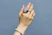 Tamagotchi Ring revive la mascota virtual de los 90: llegará como un anillo con pantalla a color Tamagotchi