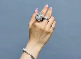 Tamagotchi Ring revive la mascota virtual de los 90: llegará como un anillo con pantalla a color Tamagotchi